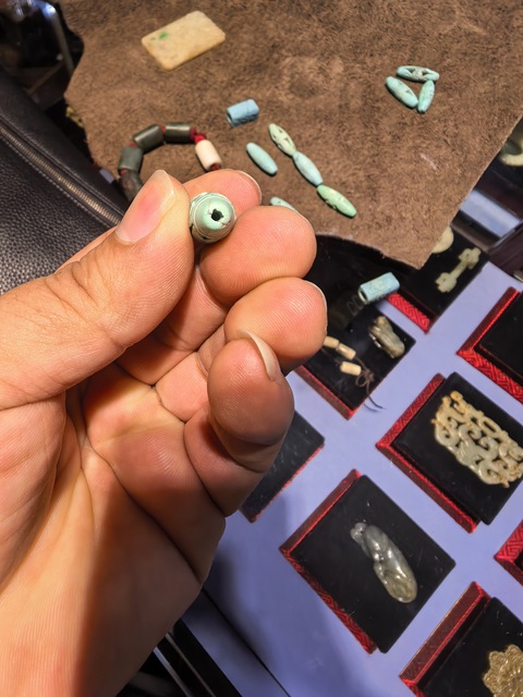 古玩玉器仿古松石管珠真品鑒賞圖