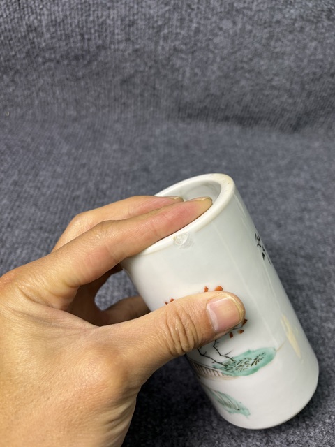 古玩陶瓷淺降彩高士童子紋筆筒真品鑒賞圖