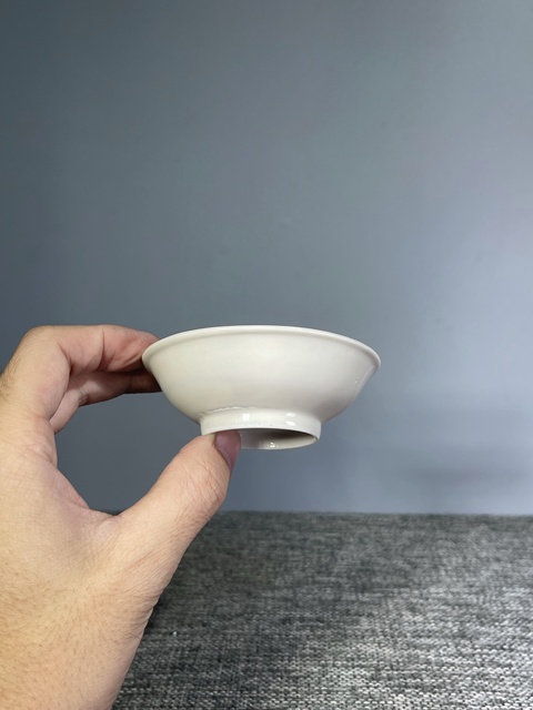 古玩陶瓷民國.'乾隆年制'款胭脂紅軋道龍紋盤拍賣，當前價格188元