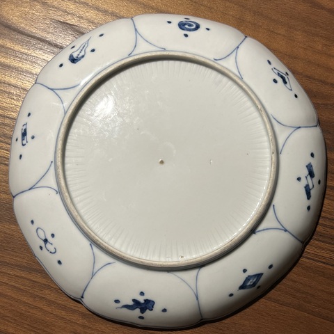 古玩陶瓷日本明治青花侍女人物盤真品鑒賞圖