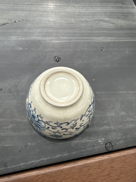 古玩陶瓷花卉紋杯真品鑒賞圖