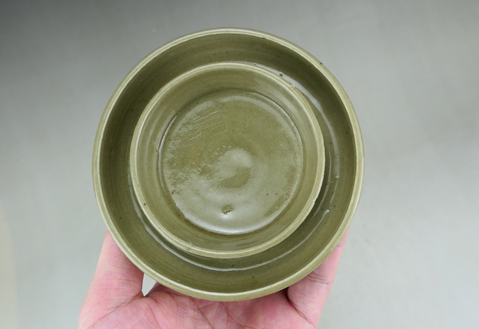古玩陶瓷龍泉青瓷托盤真品鑒賞圖