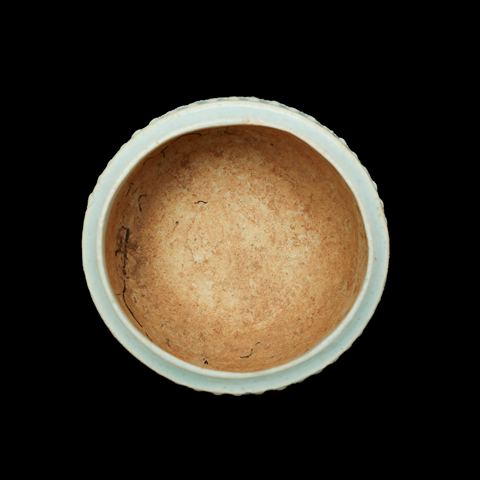 古玩陶瓷南宋影青印花三足香爐真品鑒賞圖