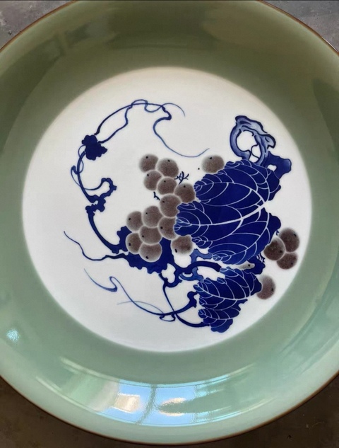 古玩陶瓷葡萄紋雙圈足盤真品鑒賞圖