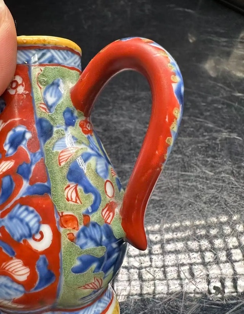 古玩陶瓷青花加彩花卉紋奶壺真品鑒賞圖