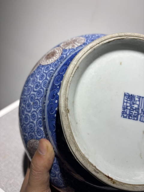 古玩陶瓷青花釉里紅花卉雙耳尊真品鑒賞圖