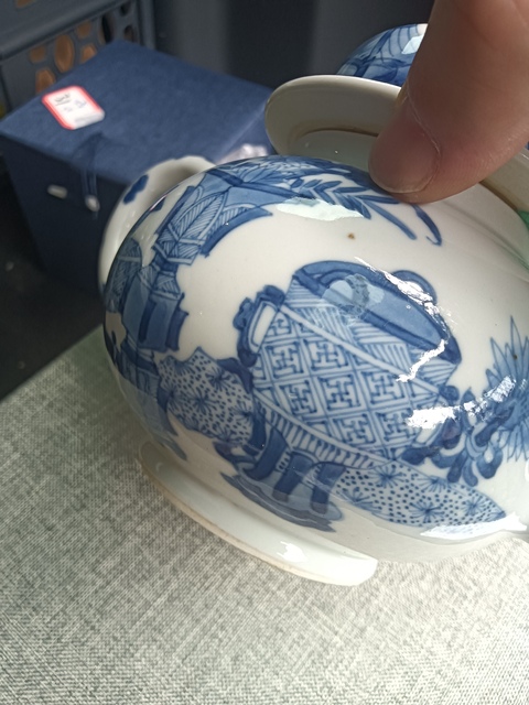 古玩陶瓷康熙·青花博古紋壺  真品鑒賞圖