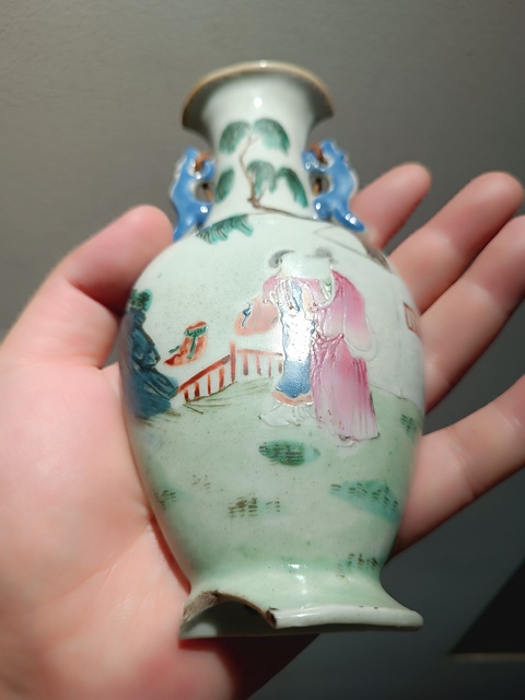 古玩陶瓷乾隆粉彩西廂記人物壁瓶拍賣，當前價格1600元