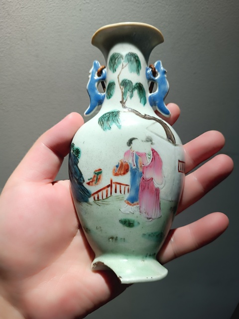 古玩陶瓷乾隆粉彩西廂記人物壁瓶拍賣，當前價格1600元