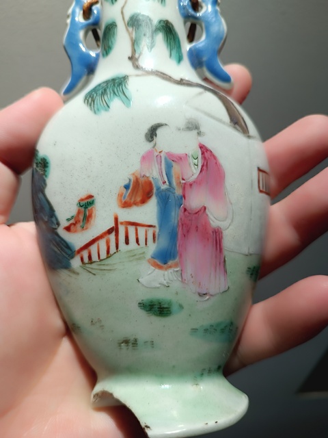 古玩陶瓷乾隆粉彩西廂記人物壁瓶拍賣，當前價格1600元