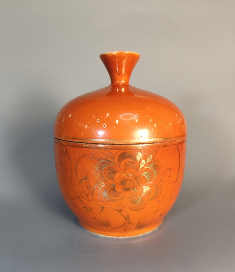 古玩陶瓷清末民初-**紅描金花卉紋蓋缸拍賣，當前價格999元