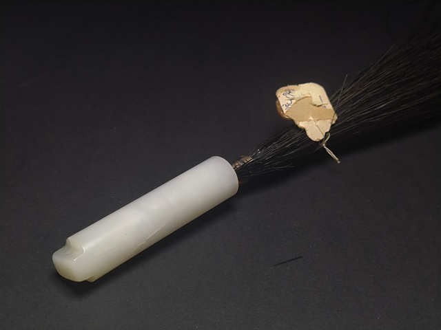 古玩玉器清代和田玉雕“素紋翎管”拍賣，當前價格10000000元