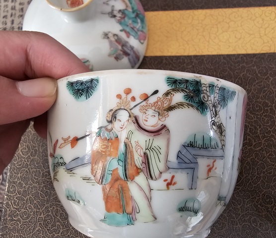 古玩陶瓷同治粉彩蓋缸真品鑒賞圖