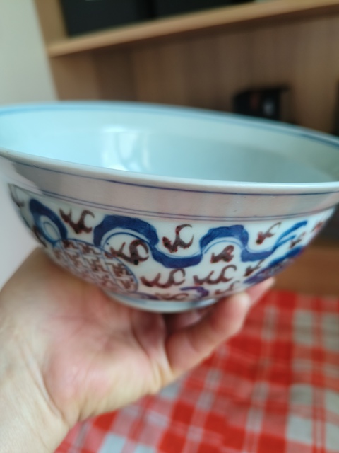 古玩陶瓷青花釉里紅飄帶繡球獅子紋碗拍賣，當(dāng)前價(jià)格6800元