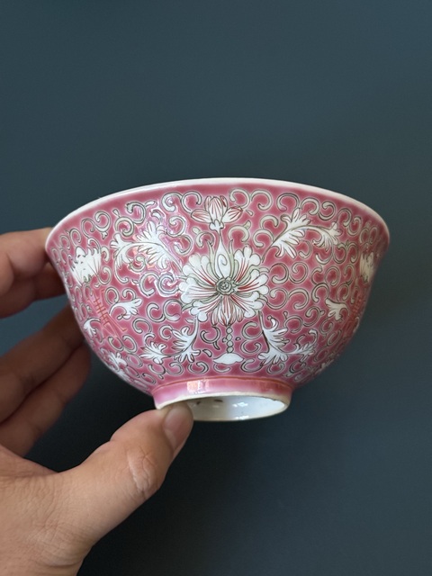 古玩陶瓷華泰瓷業公司款粉花間壽字紋彩小碗真品鑒賞圖
