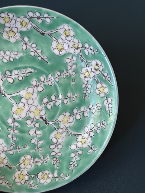 古玩陶瓷民國·素三彩綠冰梅盤全品拍賣,當前價格500元