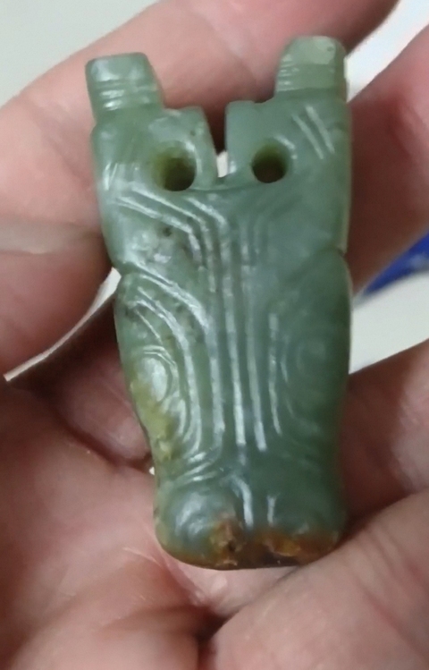 古玩玉器和田玉雕“牛面”真品鑒賞圖