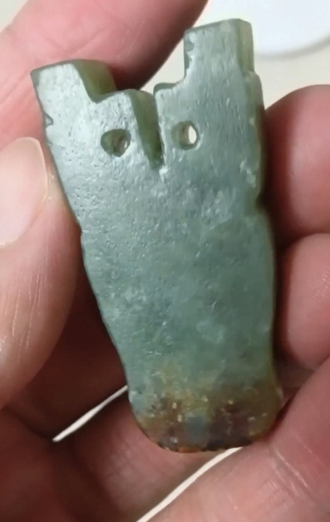 古玩玉器和田玉雕“牛面”真品鑒賞圖