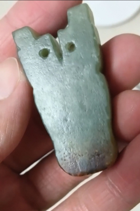 古玩玉器和田玉雕“牛面”真品鑒賞圖