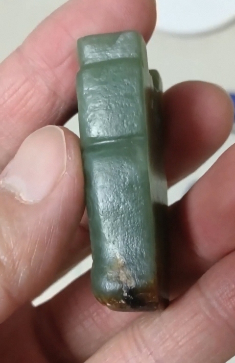 古玩玉器和田玉雕“牛面”真品鑒賞圖