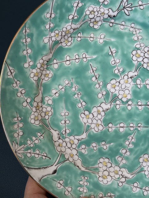 古玩陶瓷民國(guó)·素三彩綠冰梅大盤(pán)全品拍賣(mài)，當(dāng)前價(jià)格900元