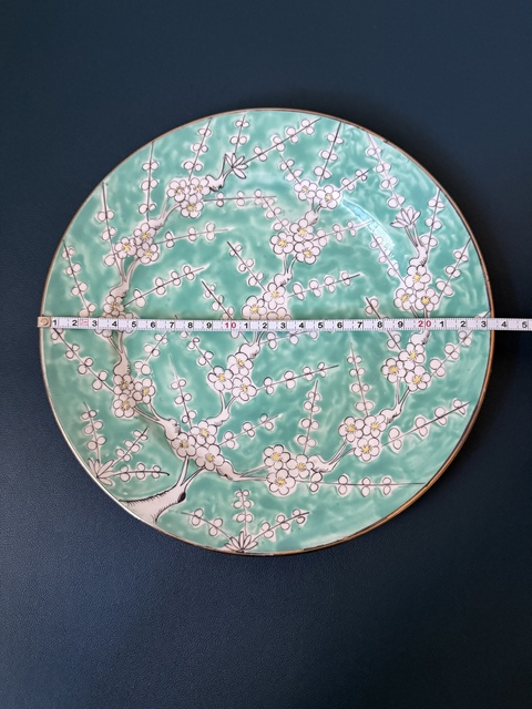 古玩陶瓷民國(guó)·素三彩綠冰梅大盤(pán)全品拍賣(mài)，當(dāng)前價(jià)格900元