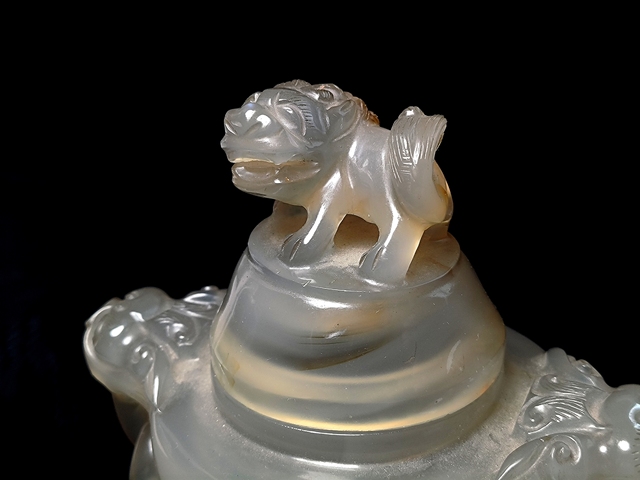 古玩玉器清代瑪瑙雕“三足雙耳爐”拍賣，當前價格10000000元