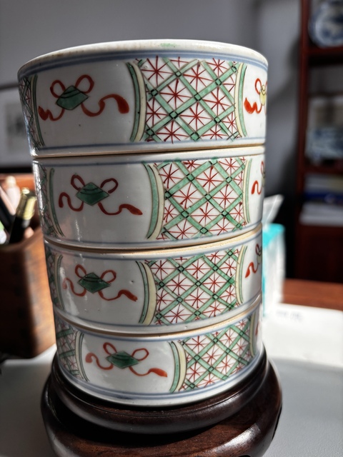 古玩陶瓷清康熙 五彩仕女人物竹節盒拍賣，當前價格19888元