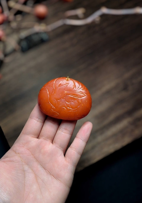 古玩玉器清代蜜蠟雕“喜事連連”飾件拍賣,當前價格10000000元