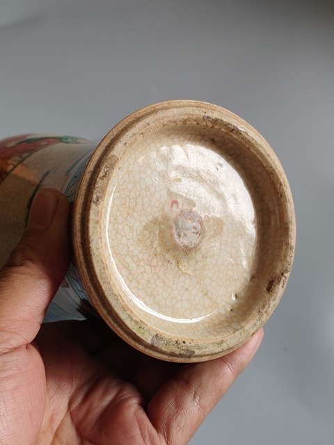 古玩陶瓷五彩人物故事觀音瓶拍賣，當前價格2300元