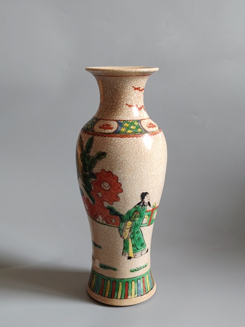 古玩陶瓷五彩人物故事觀音瓶拍賣，當前價格2300元