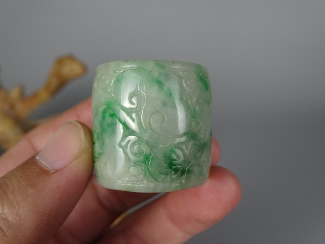 古玩玉器翡翠雕“福壽扳指”真品鑒賞圖