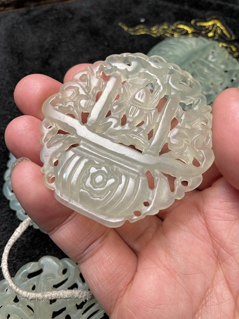 古玩玉器岫玉雕“提籃佩”真品鑒賞圖