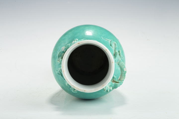 古玩陶瓷清晚·綠釉堆塑螭龍瓶真品鑒賞圖