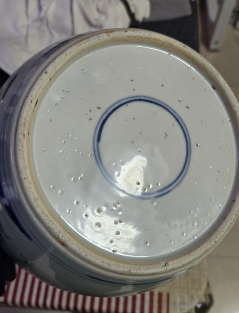 古玩陶瓷青花加粉彩花卉紋罐真品鑒賞圖