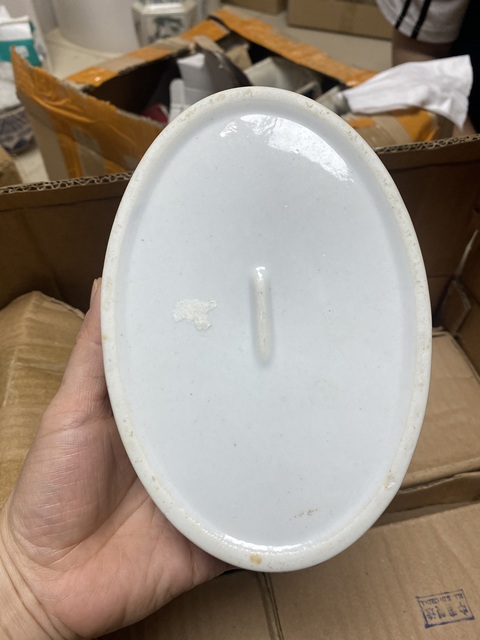 古玩陶瓷山水紋青花蓋盒真品鑒賞圖