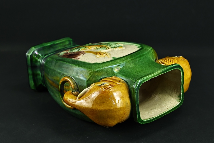 古玩陶瓷素三彩象耳瓶拍賣，當(dāng)前價格2600元