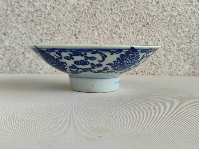 古玩陶瓷花卉紋青花碗拍賣，當前價格398元