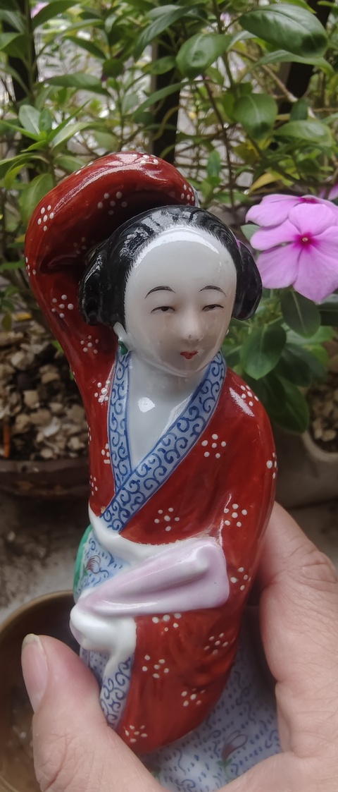 古玩陶瓷晚清民國 精品粉彩仕女造像真品鑒賞圖