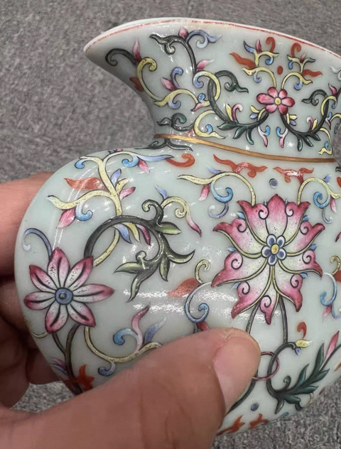 古玩陶瓷粉彩壁瓶真品鑒賞圖