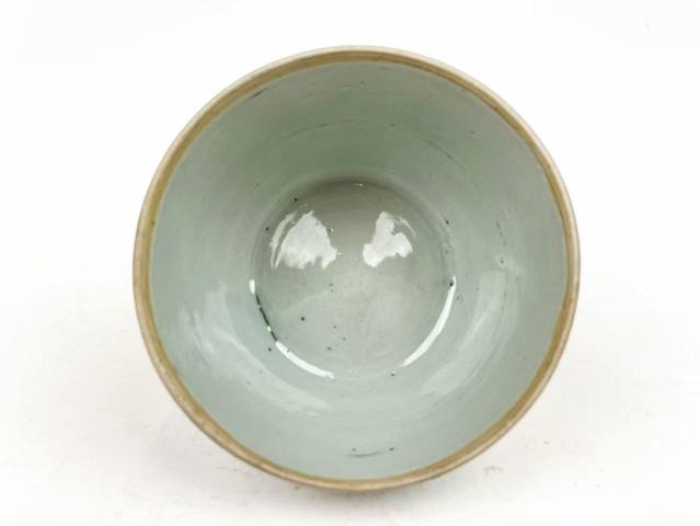 古玩陶瓷清晚期·青花蝶戀花小缸真品鑒賞圖