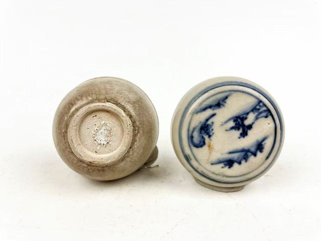 古玩陶瓷明晚期·青花山水圖蓋盒真品鑒賞圖