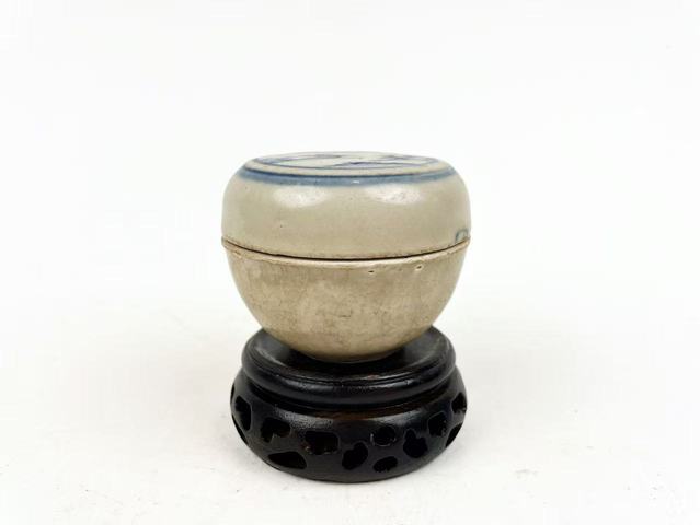 古玩陶瓷明晚期·青花山水圖蓋盒真品鑒賞圖