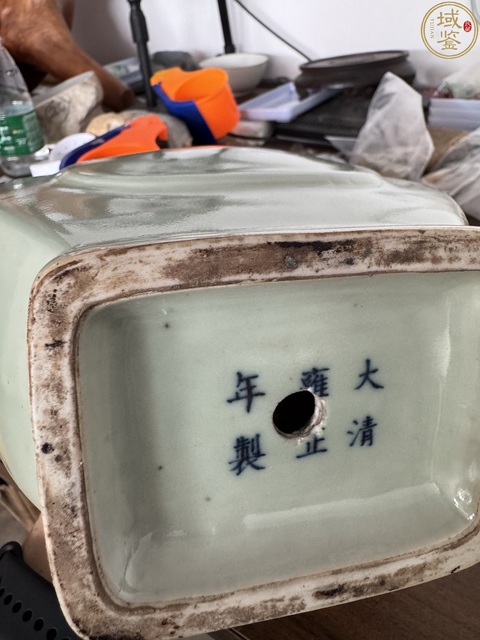 古玩陶瓷豆青釉貫耳瓶拍賣，當前價格6666元