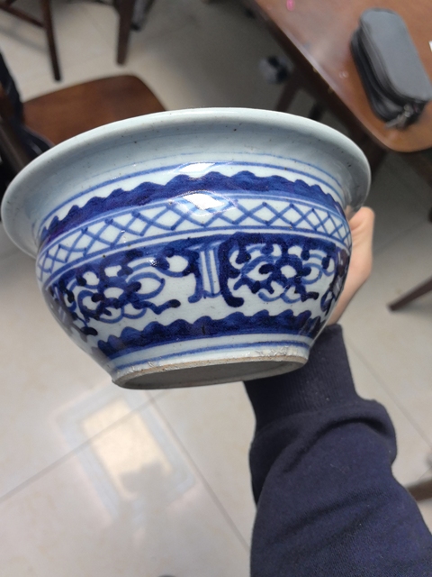 古玩陶瓷夔龍紋青花香爐真品鑒賞圖