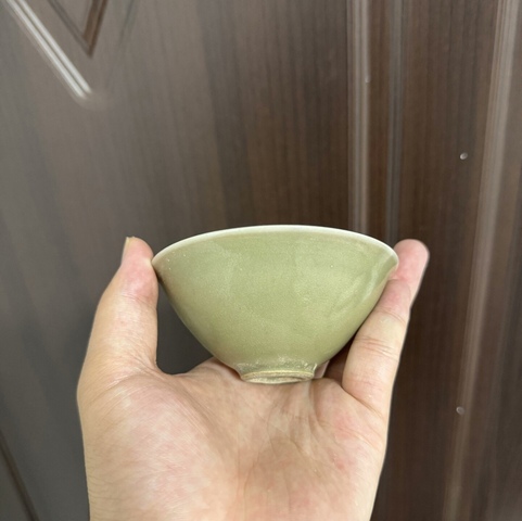 古玩陶瓷耀州窯系素面青釉盞真品鑒賞圖