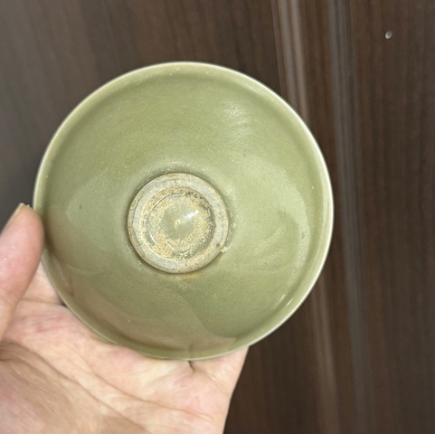 古玩陶瓷耀州窯系素面青釉盞真品鑒賞圖