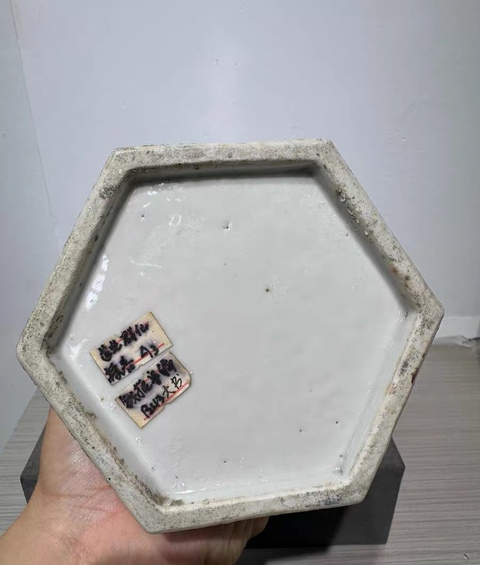 古玩陶瓷粉彩十二花神圖帽筒真品鑒賞圖