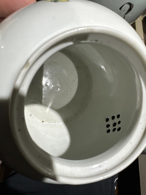 古玩陶瓷黛玉葬花粉彩執壺真品鑒賞圖