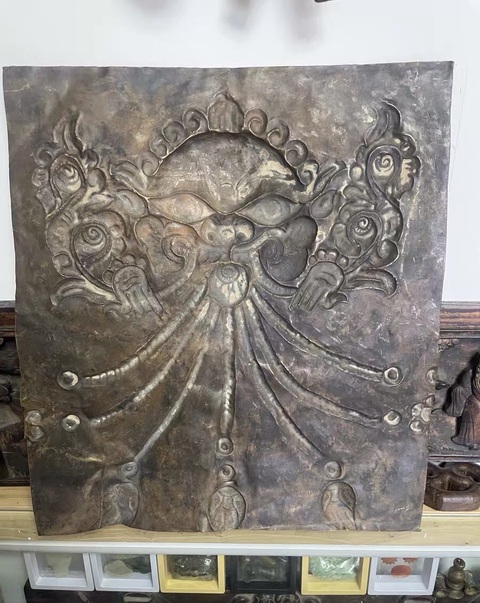 古玩銅器捶揲工藝頭像真品鑒賞圖